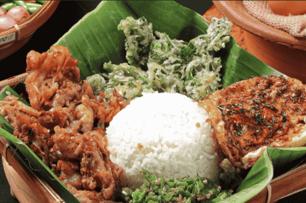 Daftar Tempat Makan Artis yang Laris Manis-kawanonline