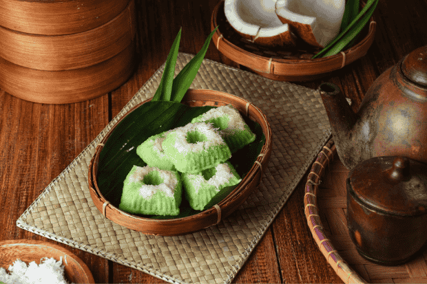 Kenalan dengan Kue Putu Ayu-kawanonline