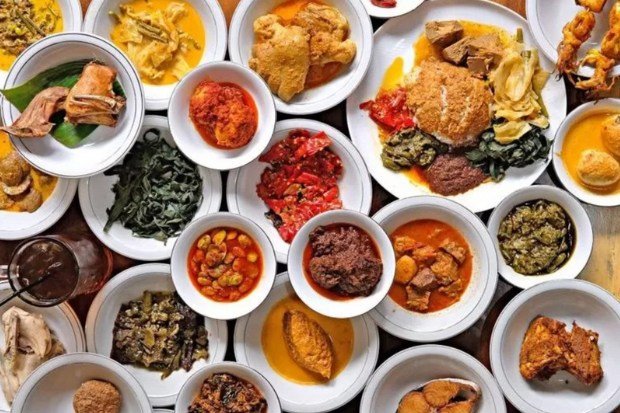 Nasi Padang, Makanan Favorit Kita Semua!