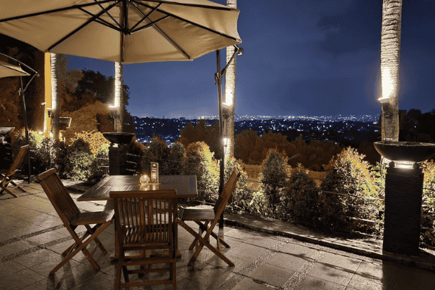 4 Tempat Makan dengan View Menarik di Semarang untuk Hangout Asik bersama Teman-kawanonline