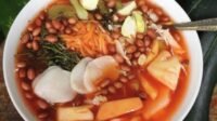 Membuat Asinan Bogor dengan Bahan-bahan Segar dari Pasar (1)