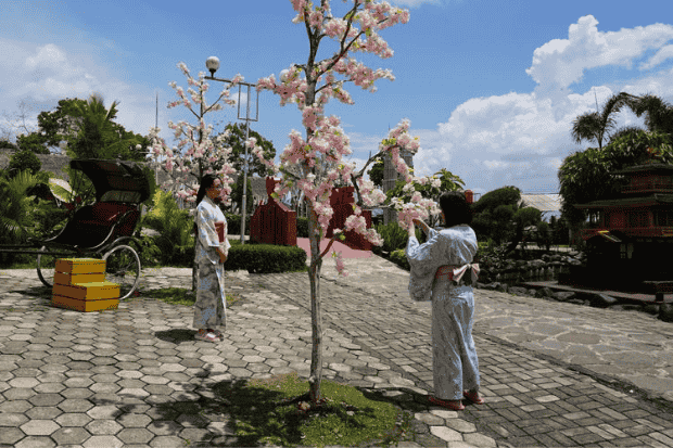 Aktivitas Seru di New Small World-kawanonline.co.id