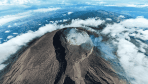 Gunung Slamet, Kenali Keindahan dan Tantangan dari Puncak Tertinggi di Jawa Tengah kawan online