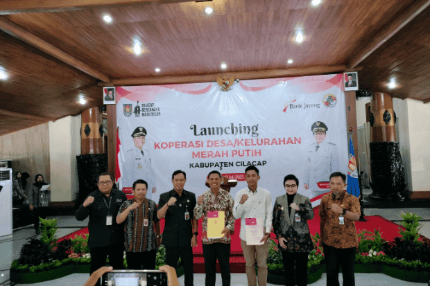 penyerahan akta pendirian koperasi merah putih kabupaten cilacap kawan online