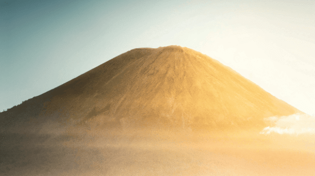 Gunung Semeru, Pesona Tertinggi di Pulau Jawa kawan online