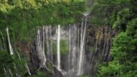 Air Terjun Tumpak Sewu dan Pesonanya yang Memikat Perjalananmu Air Terjun Tumpak Sewu dan Pesonanya yang Memikat Perjalananmu