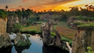 Tebing Koja Kandang Gozila dan Keunikan Alam di Tangerang