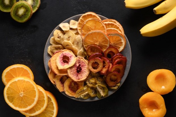 Proses pembuatan keripik buah