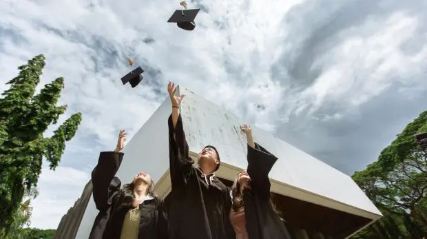 Tips Mendapatkan Beasiswa Kuliah Luar Negeri kawan online