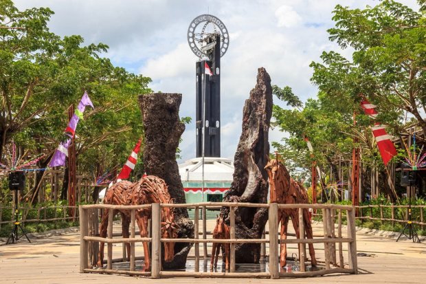 Sejarah pembangunan tugu khatulistima kawan online