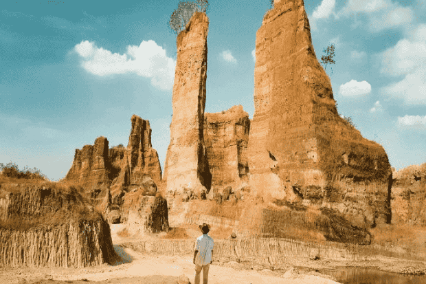 Daya Tarik Visual Brown Canyon Semarang yang Memikat Pengunjung kawan online