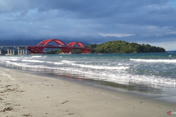 Pantai Holtekamp Destinasi Bahari Ikonik di Kota Jayapura kawan online