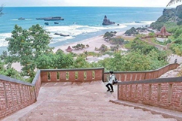 Karakteristik Alam dan Bentang Pantai Buyutan kawan online