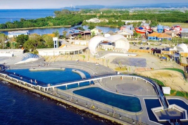 Pesona Wisata Pantai Pasir Kencana di Pesisir Jawa Tengah kawan online