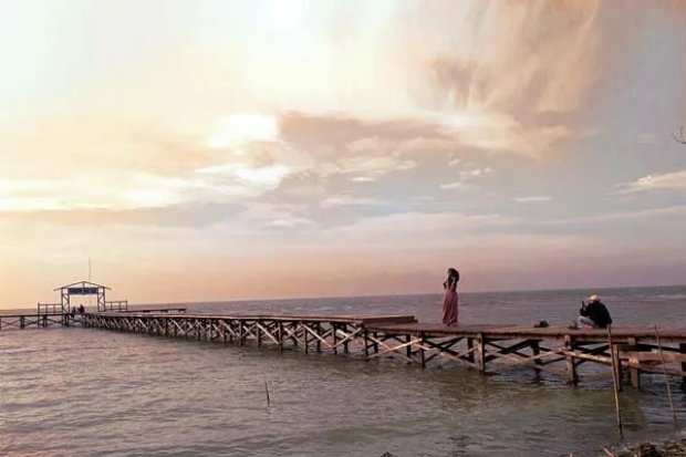 Daya tarik jembatan kayu di Pantai Glagah Wangi Istambul kawan online