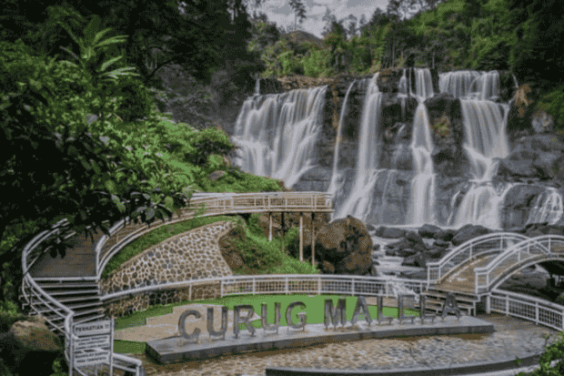 Pesona Curug Malela Bandung yang Dijuluki Niagara Mini dari Jawa Barat kawan online